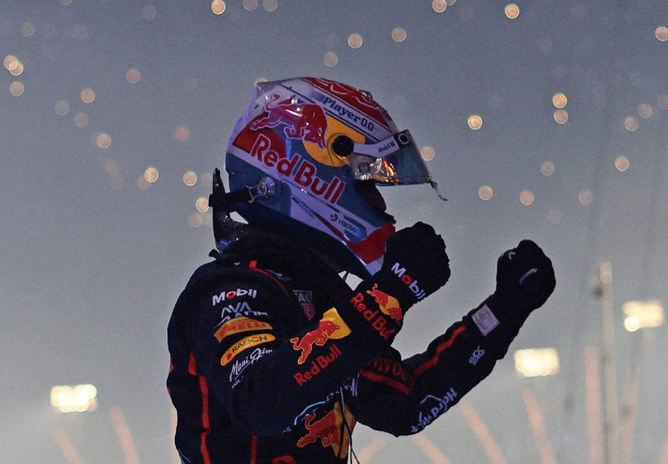 F1卡塔尔决赛:安全车出动,维斯塔潘夺冠,世界冠军之争最终决战阿布扎比